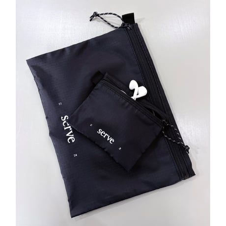 serve logotype pouch black