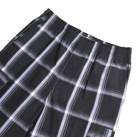 Shaka Wear 5.6oz Plaid Shorts - Black