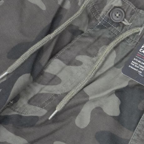 Levi's Cargo Pants - Woodland Camo