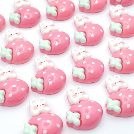 Ｎｏ．519  うさぎ  いちご  アニマル   パーツ  デコパーツ