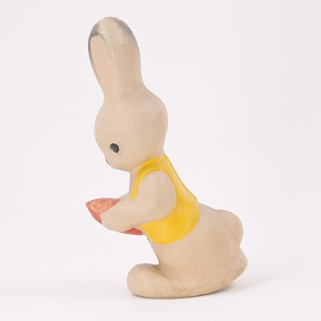 ソビエト　年代不明　にんじんを持った黒耳うさぎ　ソフビ　人形　高さ19cm