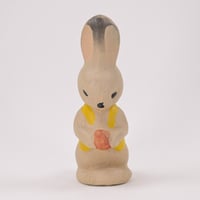 ソビエト　年代不明　にんじんを持った黒耳うさぎ　ソフビ　人形　高さ19cm