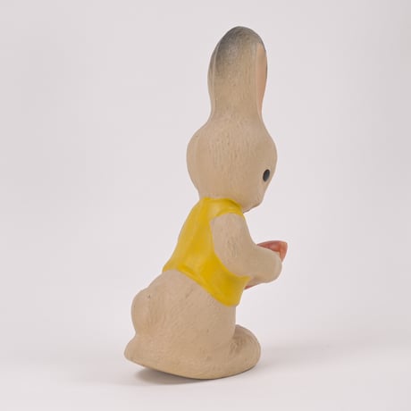 ソビエト　年代不明　にんじんを持った黒耳うさぎ　ソフビ　人形　高さ19cm