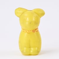ソビエト　年代不明　赤い首輪の黄色い子犬　犬　プラスチック　人形　高さ8cm