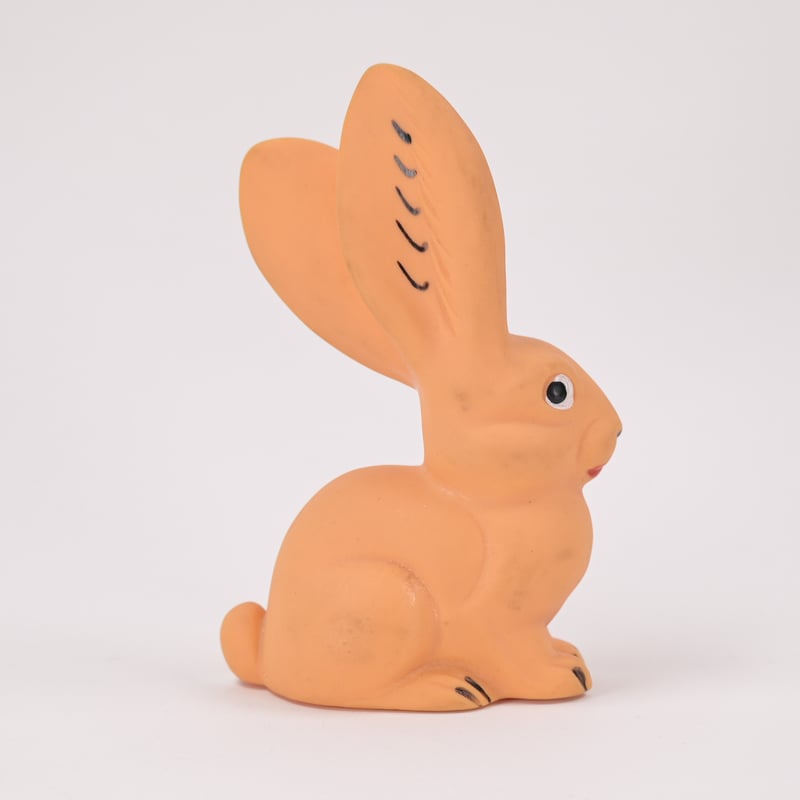 ソビエト 年代不明 うすだいだい色のうさぎ2 ソフビ 人形 高さ13.5cm