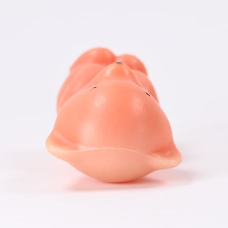 ソビエト　年代不明　オレンジ色の小さなくま　プラスチック　人形　高さ9.5cm