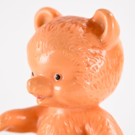チェコ　1970年代　オレンジ色のクマ　ソフビ　高さ16.5cm