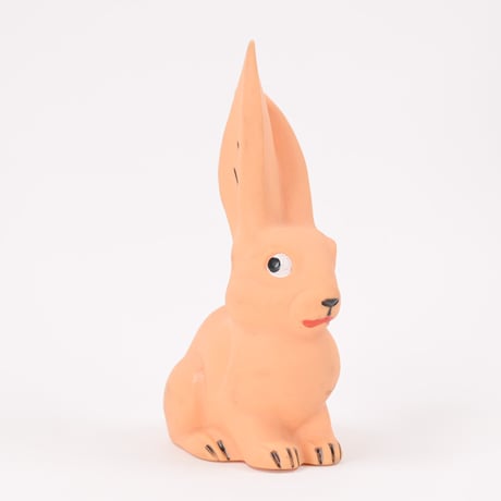 ソビエト　年代不明　うすだいだい色のうさぎ２　ソフビ　人形　高さ13.5cm