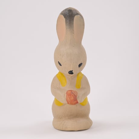 ソビエト　年代不明　にんじんを持った黒耳うさぎ　ソフビ　人形　高さ19cm