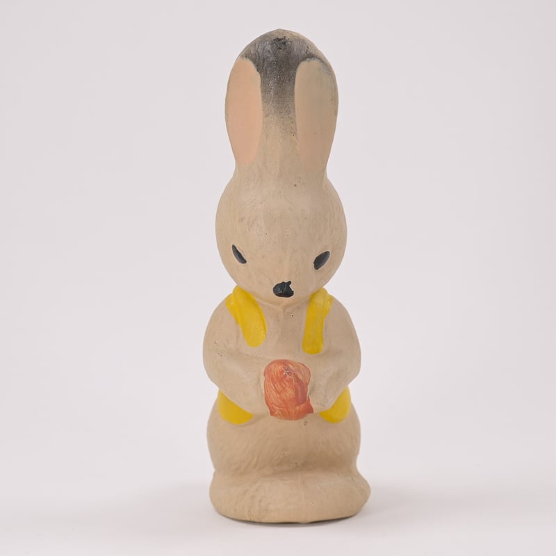 ソビエト 年代不明 にんじんを持った黒耳うさぎ ソフビ 人形 高さ19cm