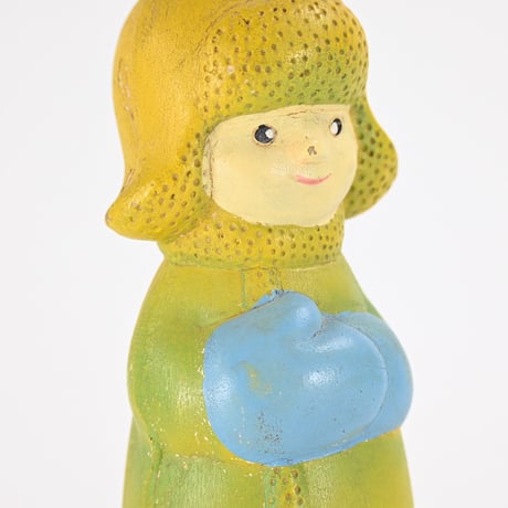 ソビエト　年代不明　冬服の子ども　ソフビ　人形　高さ15cm