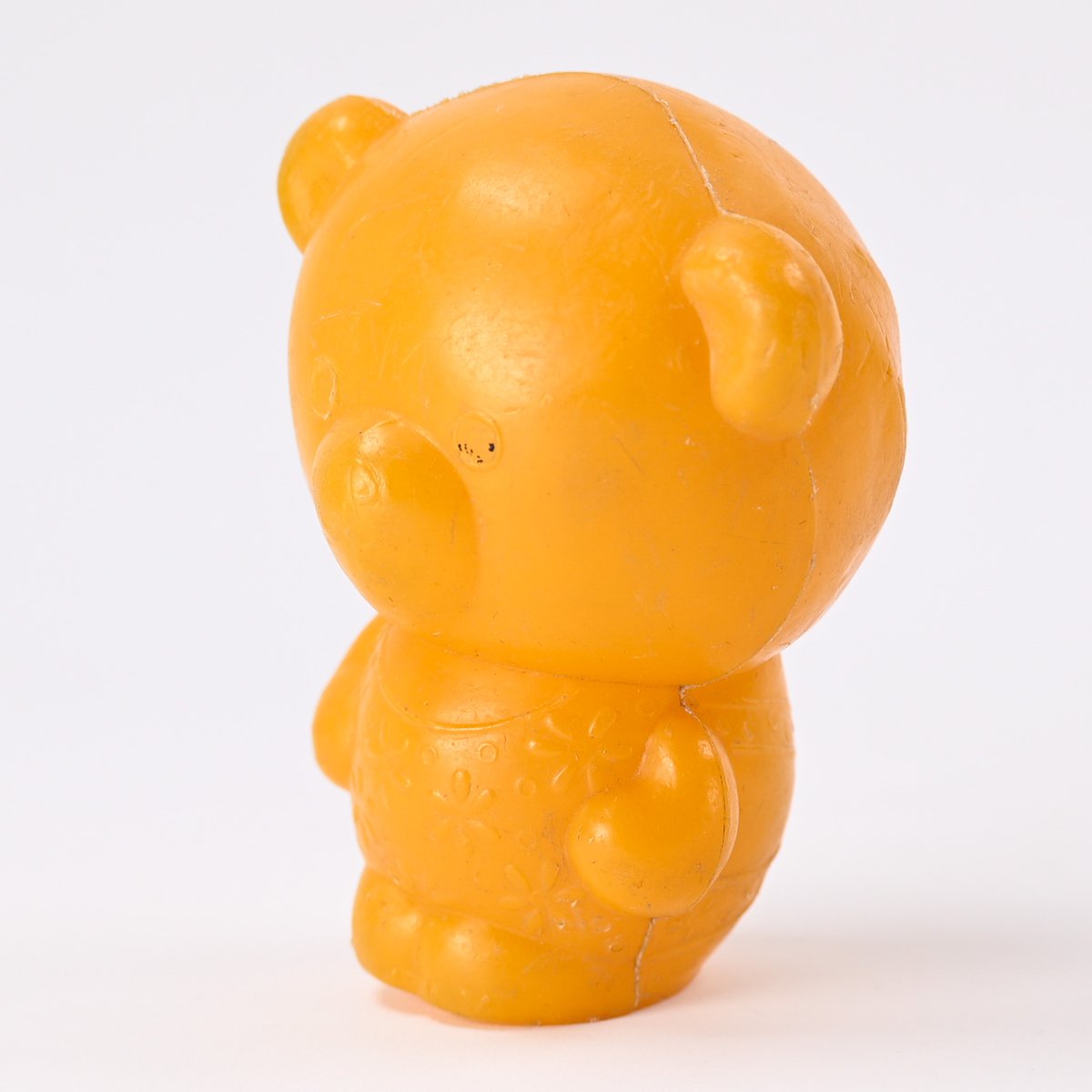 新品未使用◆人気作家クマナミさま　オレンジ茶のくまちゃん◆ ソビエト 年代不明 みかん色のこぐま くま プラスチック 人形 高さ10.5