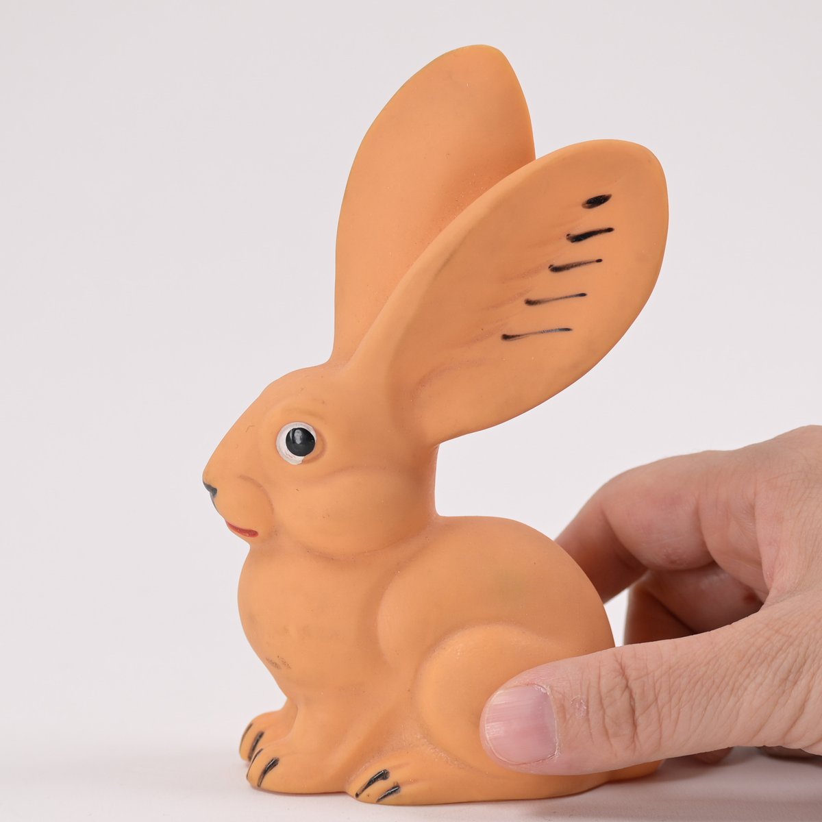 ソビエト 年代不明 うすだいだい色のうさぎ2 ソフビ 人形 高さ13.5cm