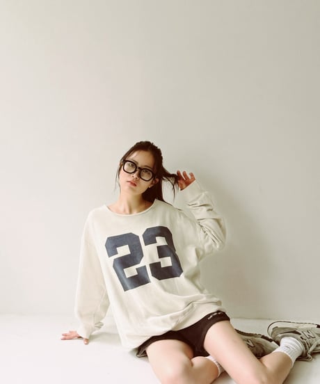 T263-CS05 / off the shoulder sweat tops