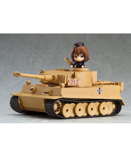 【予約】ねんどろいどもあ CV33型快速戦車（L3/33）　塗装済み完成品　ガールズ＆パンツァー 最終章　［グッドスマイルカンパニー］