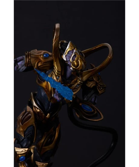 【予約】StarCraft Zealot　塗装済み可動フィギュア　[Besthobby]