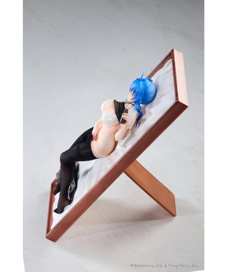 【予約】アズールレーン セントルイス 抱き枕カバーイラストVer. 1/6 完成品フィギュア　［あみあみ、HASUKI(ハスキ)］