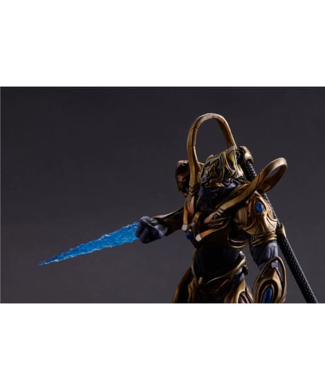 【予約】StarCraft Zealot　塗装済み可動フィギュア　[Besthobby]