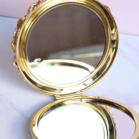 Royal Jewel Compact