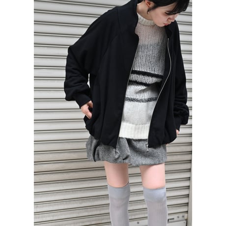 RUMCHE “Funnel Neck Zip Sweat”