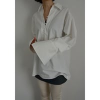 KAYLE “SCULPTED SLEEVE SUVIN COTTON SHIRT”
