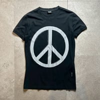 2000s dolce&gabbana peace mark cutsew
