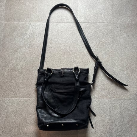2000s Kmrii leather zip shoulder bag
