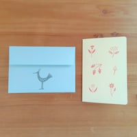 二つ折りカード いちご　鳥の封筒付き