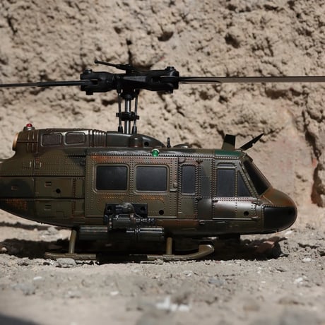 RC ERA C032 UH-1 ヒューイ カモフラージュ汚し塗装Ver RTF（技適付き）