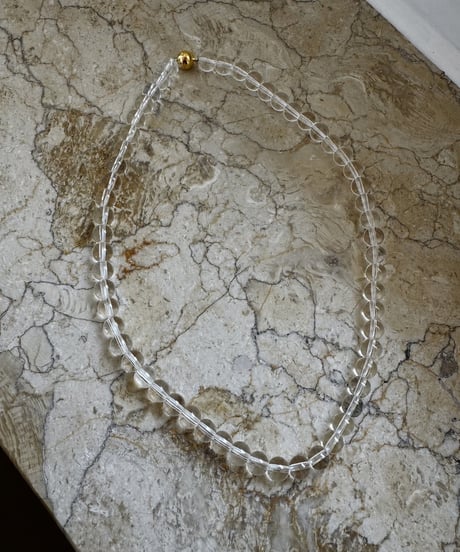 CLEAR NECKLACE