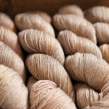 Lotus Merino/ 琥珀糖とカフェオレの午後