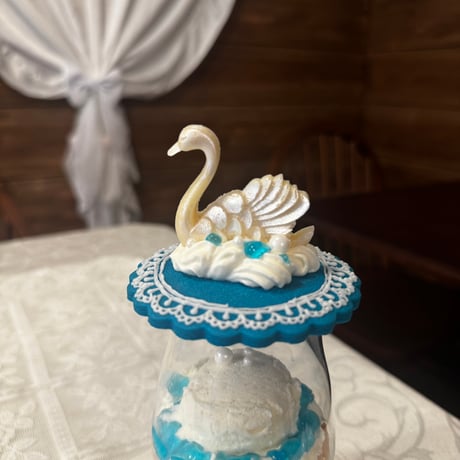 ☕️喫茶微睡「夢みる白鳥の宝石パフェ」電子チケット①【11日(金)12:00-13:00】