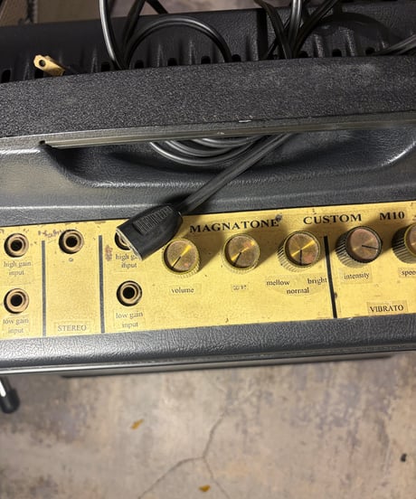 MAGUNA TONE M-10