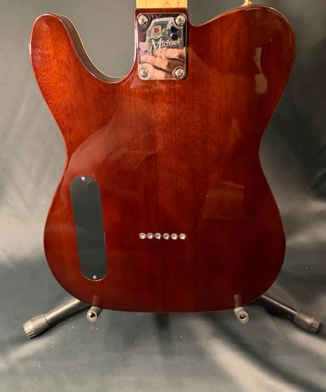 Michael kelly Guitar   58 F HOLES THINLINE SM H/H PUSHPULL KNOBS CH HDWR