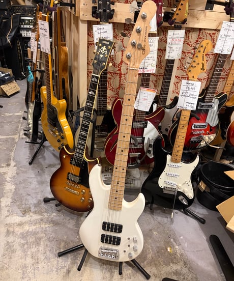 【ジャンク特価品】G＆L L2000 ハードケース、認定書付き