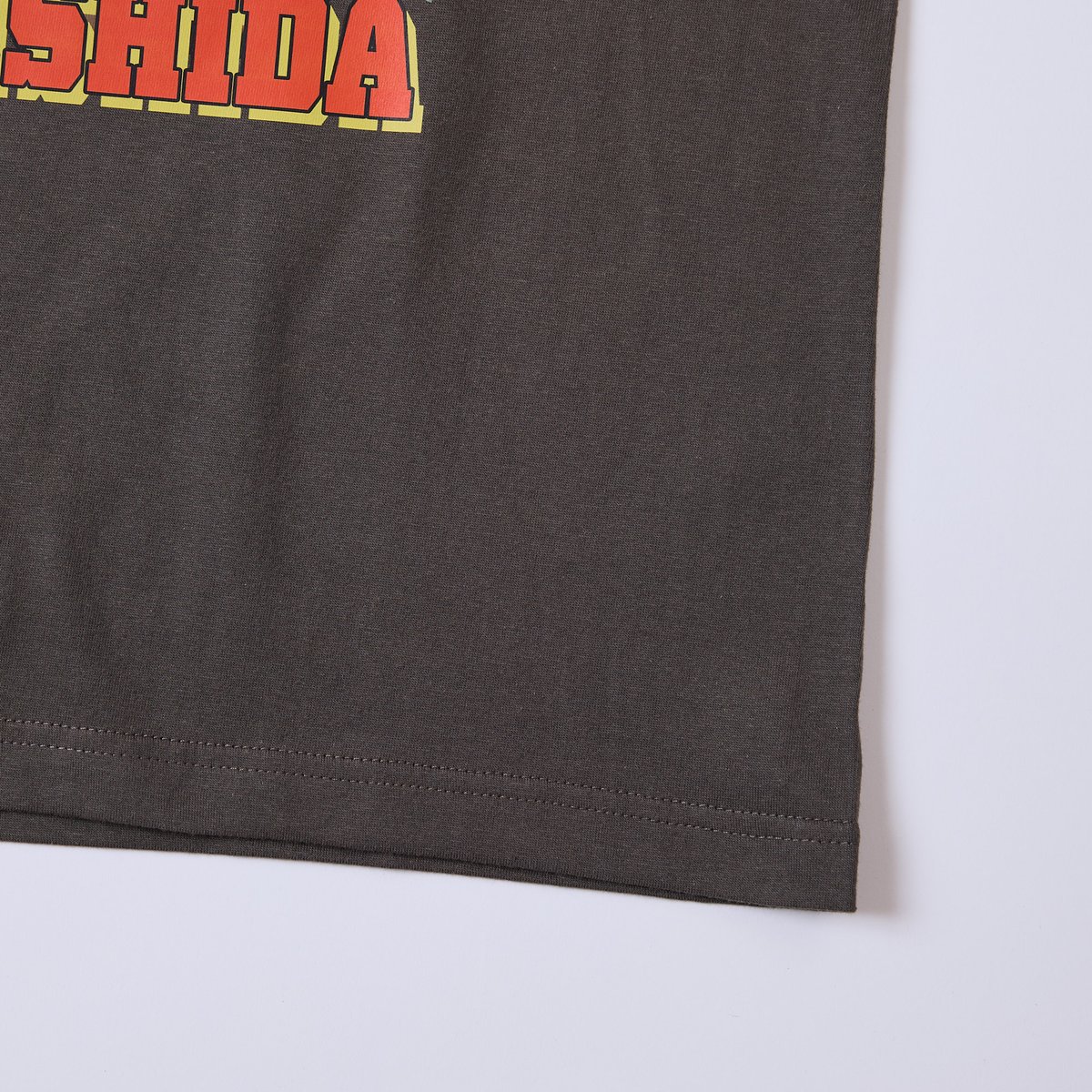 ベンチ豚Tシャツ | レモンジャムSHOP