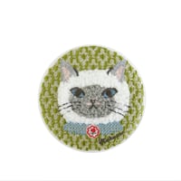 26-9480　刺繡マグネット　すずらんさん柄