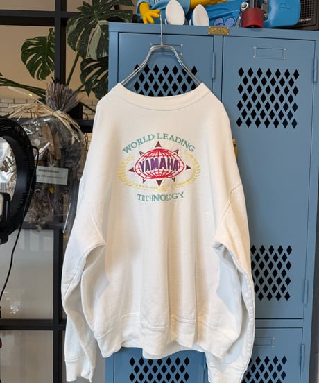 WORLD LEADING TEVHNOLOGY YAMAHA sweat