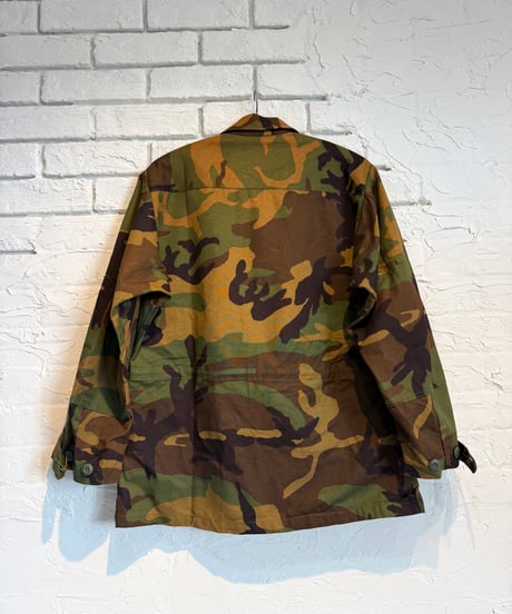 ウッドランドカモ柄ジャケット