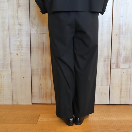 utilite タックワイドパンツ