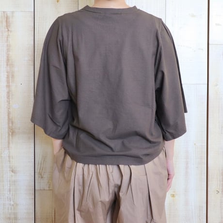 universal seven オーバーサイズTシャツ