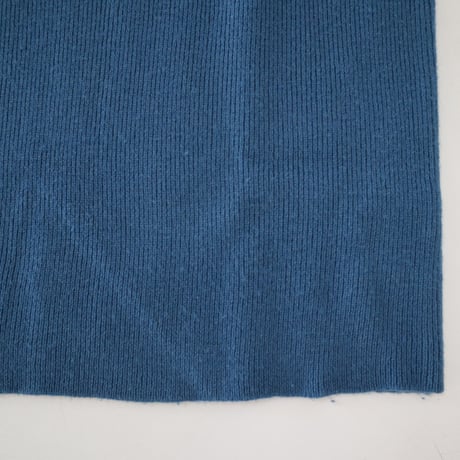 universal tissu ボトルネックプルオーバーニット