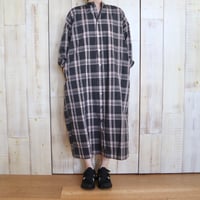 PARIS DE  AOUNE ナチュラルタイプライター バンドカラーコクーンワンピース
