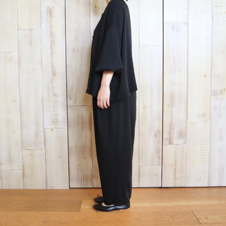 utilite 2タックパンツ