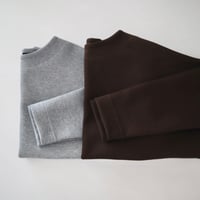 TRAVAIL MANUEL コットンダンボールプルオーバー