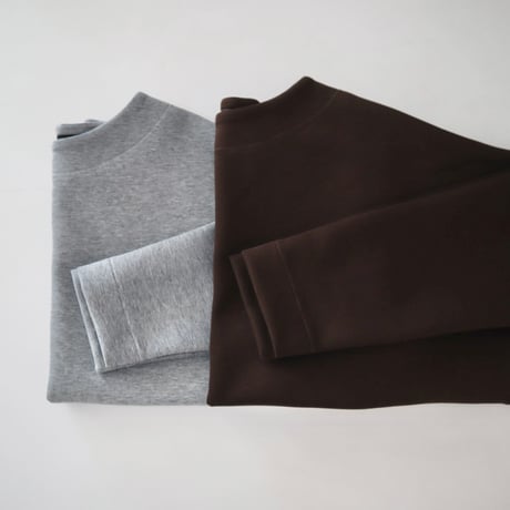 TRAVAIL MANUEL コットンダンボールプルオーバー