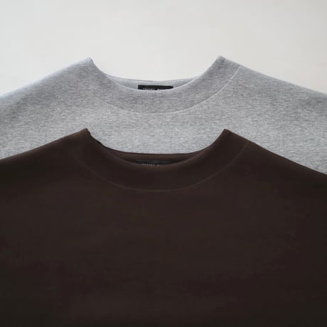 TRAVAIL MANUEL コットンダンボールプルオーバー