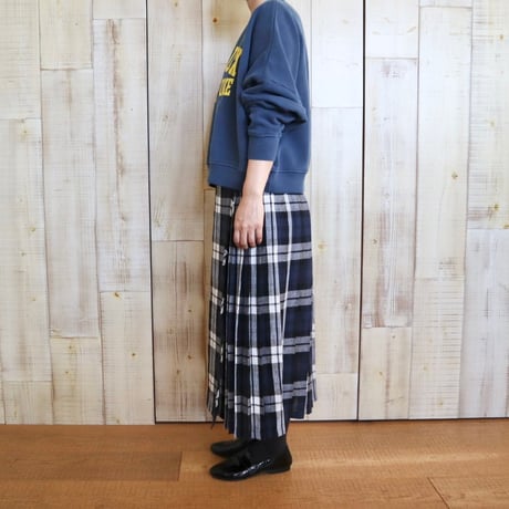 ichi 裏毛ロゴスウェット