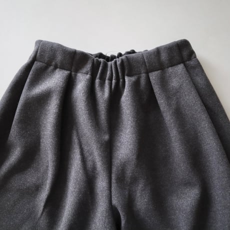 Nouvelles du paradis ハーフパンツ