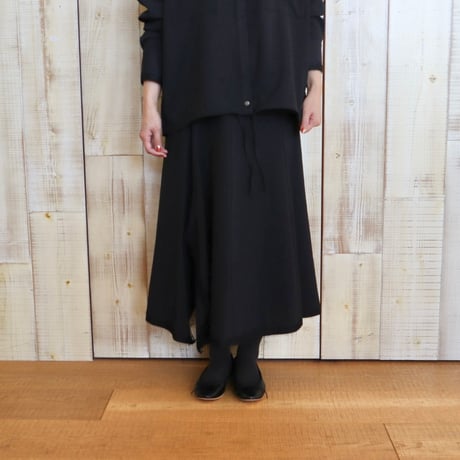 U PHORICA アシンメトリースカート